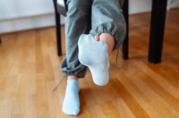 جلوگیری از سوراخ شدن جوراب(2)